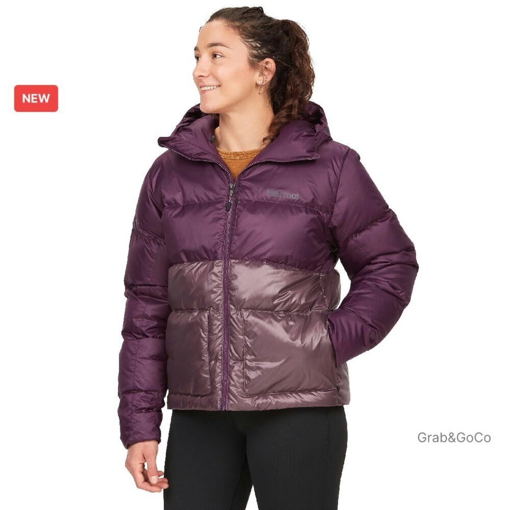 Lightweight Puffer Jacket with Hood 700-Fill Insulated Water-Resistant Classic